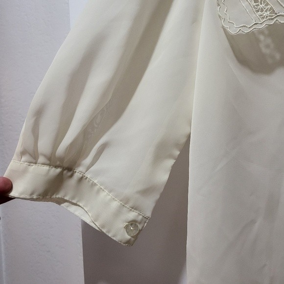 Vintage Off White Blouse with Sailor Collar - Picture 5 of 6